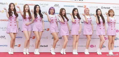 MOMOLAND