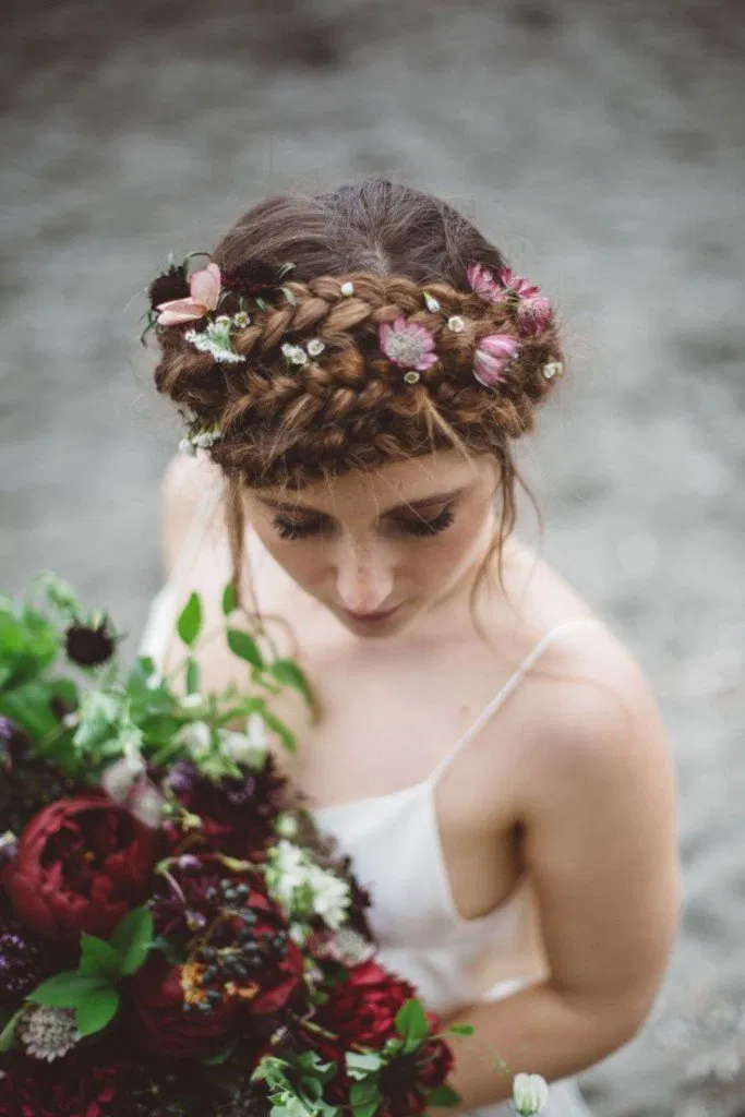 tết vương miện kèm hoa