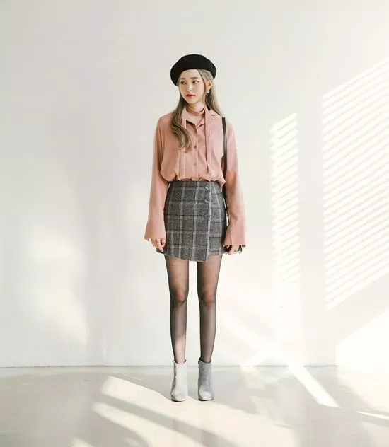 5 cách phối đồ đẹp với chân váy ngắn chữ a cực lôi cuốn cho năm mới - bloganchoi