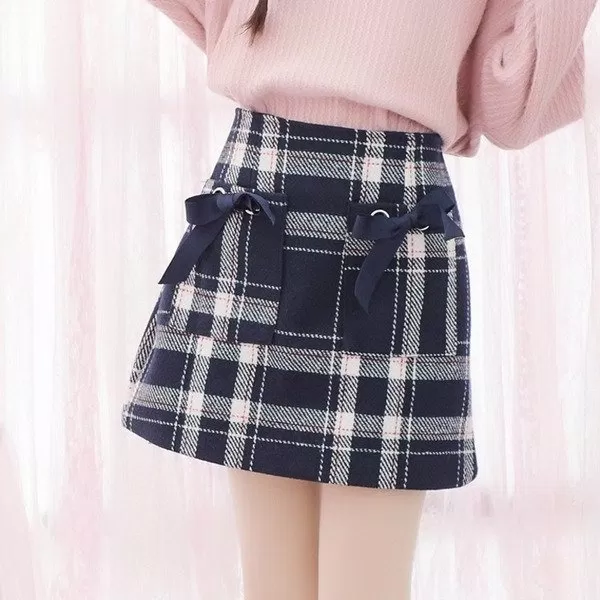 chân váy sọc caro chữ A đính nơ