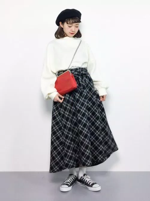 chân váy midi sọc