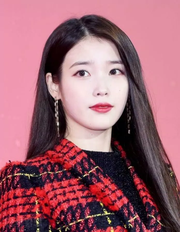 IU