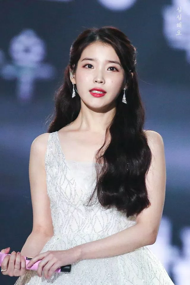 IU