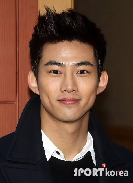 Taecyeon