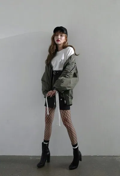Áo khoác bomber nữ