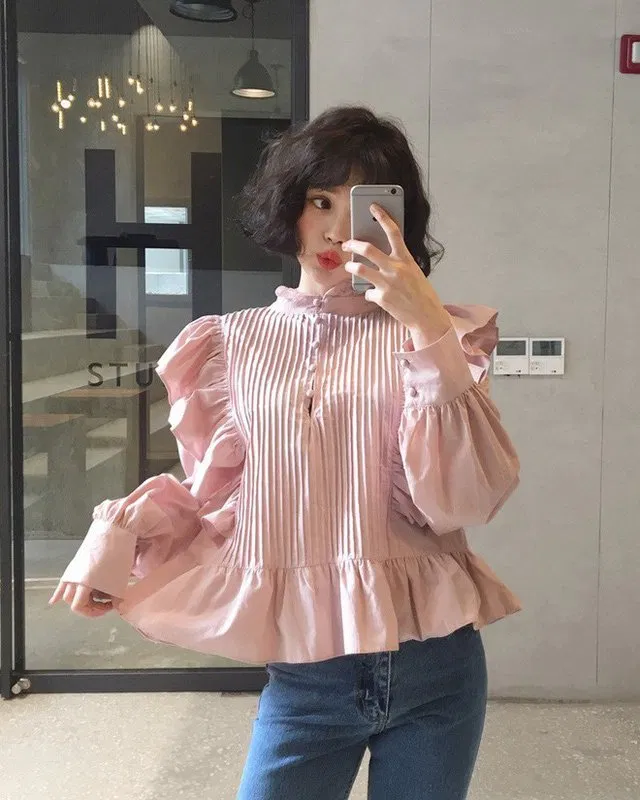 Áo tay phồng cổ điển