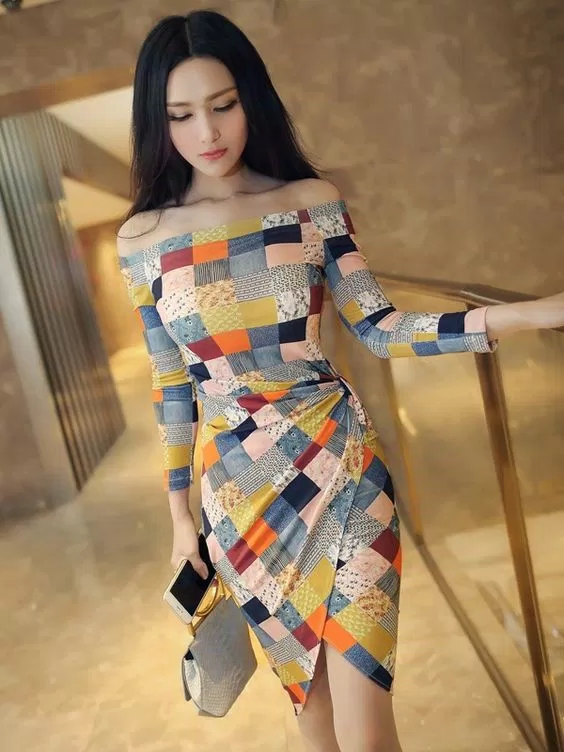 Đầm body họa tiết