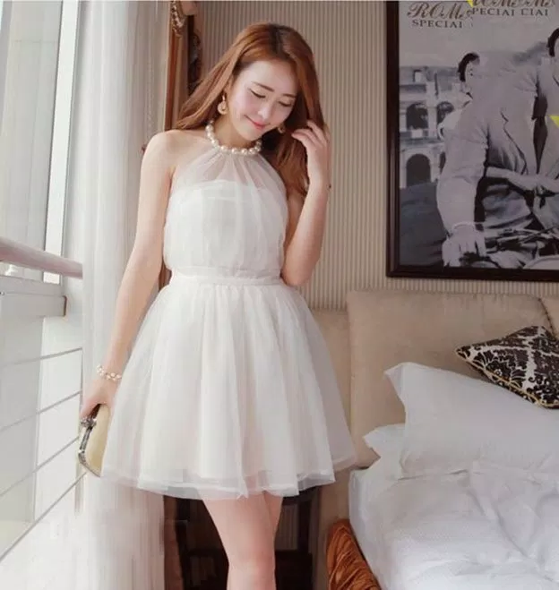 đầm cổ yếm công chúa