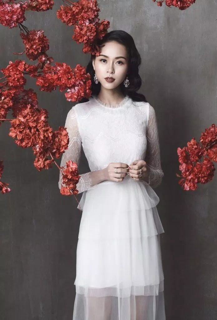 Đầm lưới sang trọng