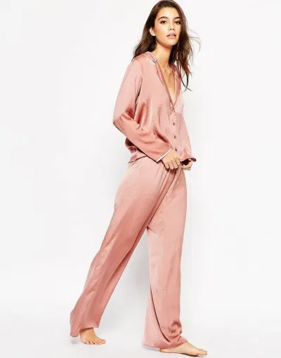 Đồ ngủ nữ pyjama