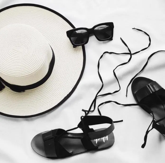 Giày cột dây nữ