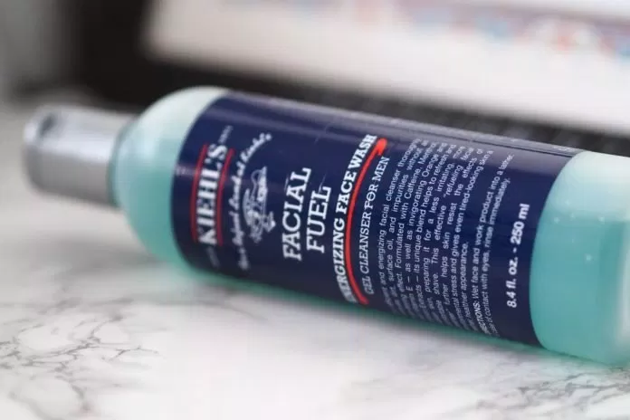 Mỹ phẩm Kiehls: Mỹ phẩm dưỡng da cao cấp từ thiên nhiên Andre Hamann gương mặt đại diện cho Kiehls Kiehls Kiehls Calendula Deep Cleansing Foaming Face Wash Kiehls Rare Earth Deep Pore Cleansing Masque Kiehls Ultra Facial Cream Matthew McConaughey mỹ phẩm dưỡng da Mỹ phẩm dưỡng da cao cấp mỹ phẩm Kiehls thương hiệu mỹ phẩm