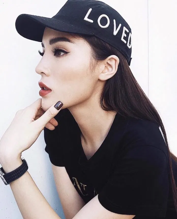 Mũ lưỡi trai nữ