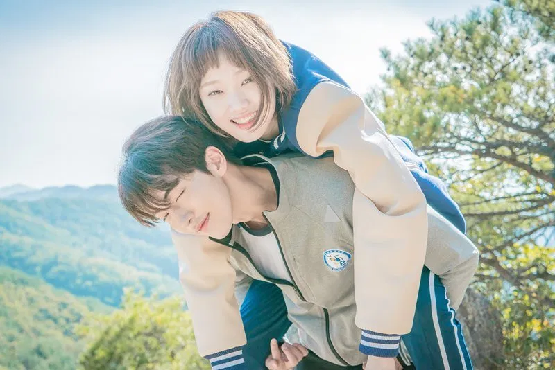 Nam Joo Hyuk và Lee Sung Kyung