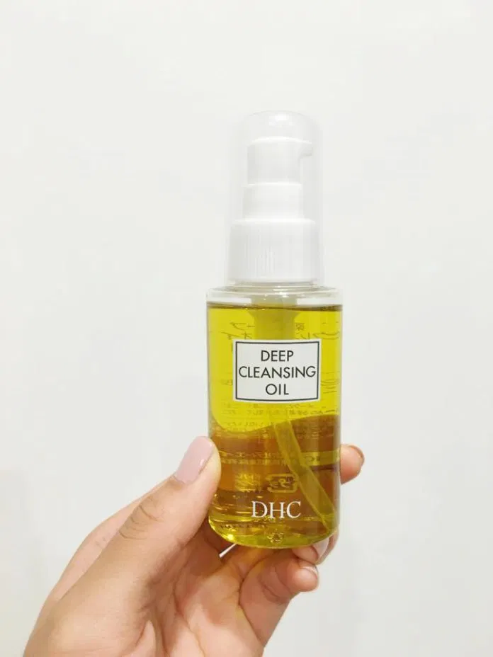 Review dầu tẩy trang cho da nhờn DHC Deep Cleansing Oil