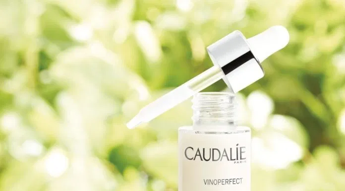 Review serum trị thâm mụn cho da nhạy cảm Caudalie Vinoperfect Radiance Serum Complexion Correcting
