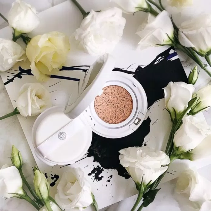 shiseido synchro skin white cushion Mỹ phẩm Shiseido