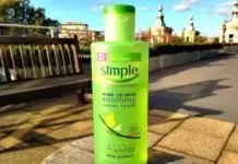 Nước hoa hồng Simple Soothing Facial Toner