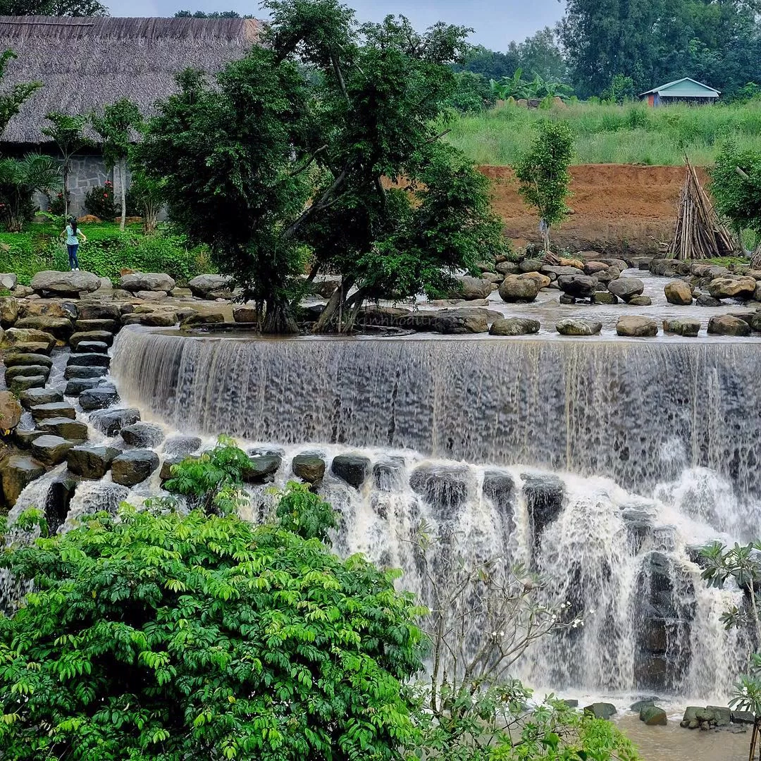 Khu du lịch Thác Đá Hàn