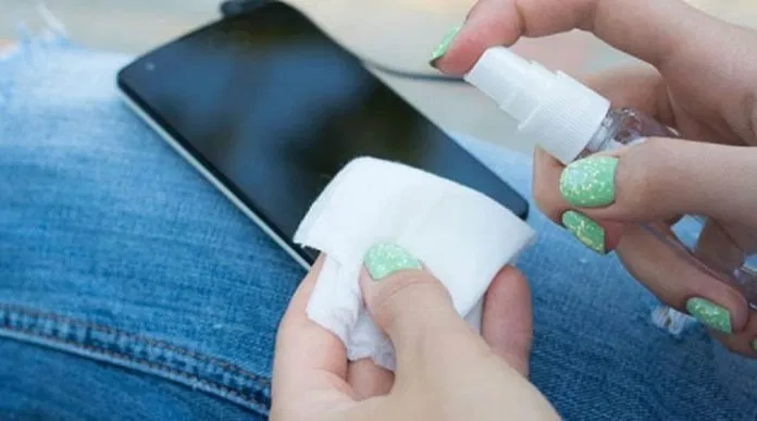 tác hại của điện thoại với da