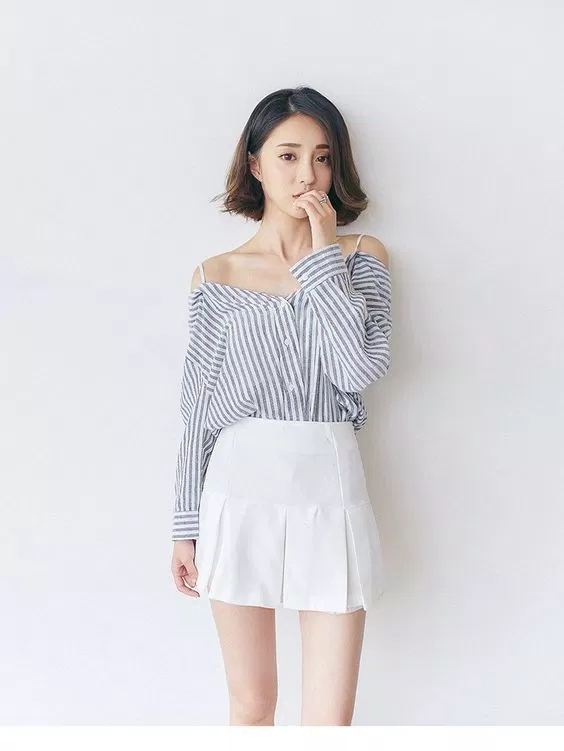 Áo sơ mi sọc trễ vai