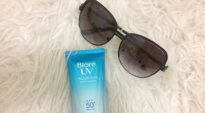 Bioré UV Aqua Rich Watery Essence