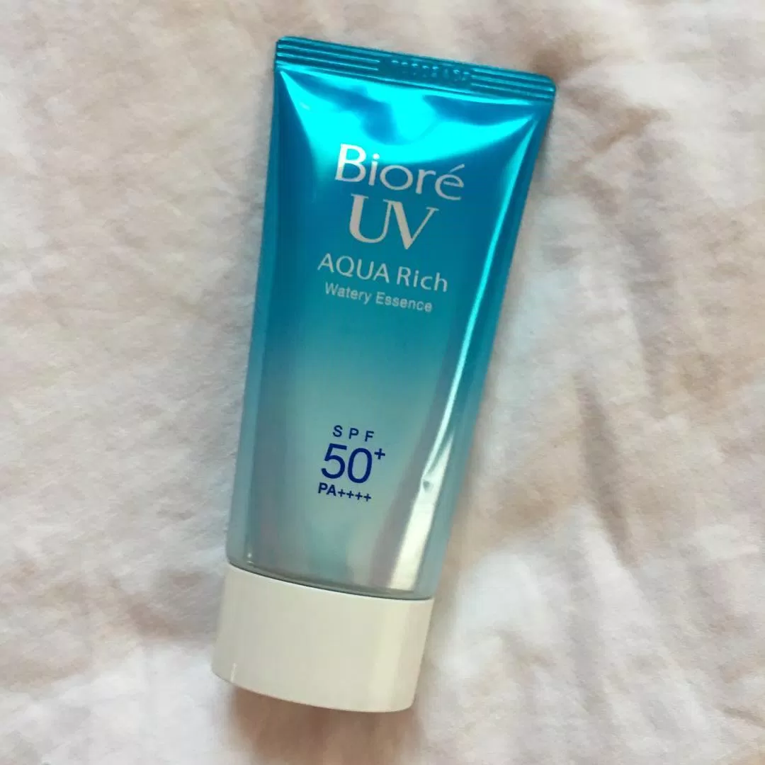 Bioré UV Aqua Rich Watery Essence