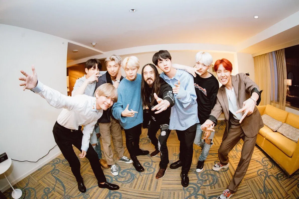 BTS Steve Aoki