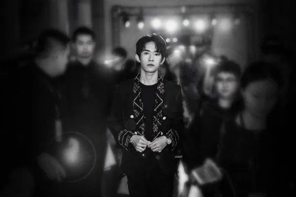 Dịch Dương Thiên Tỉ