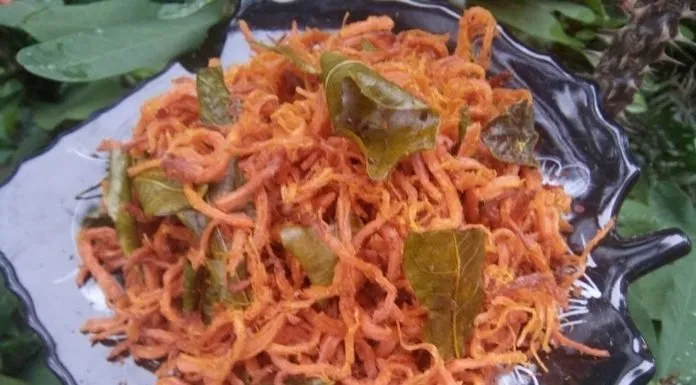 Khô gà lá chanh