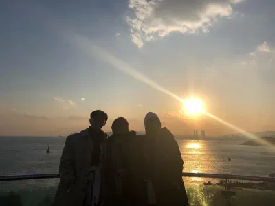 V, Park Seo Joon, Park Hyung Sik