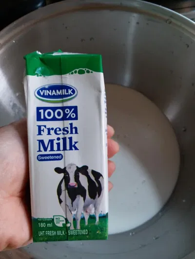 Chè dừa non thạch lá nếp