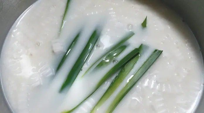 Chè dừa non thạch lá nếp