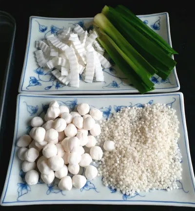 Chè dừa non thạch lá nếp