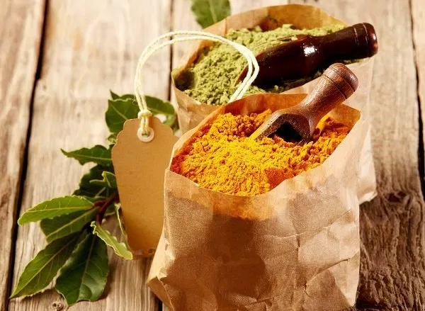 mặt nạ bột nghệ