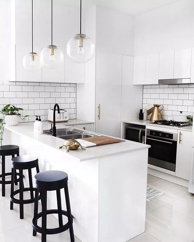 Mệnh kim hợp với màu gì