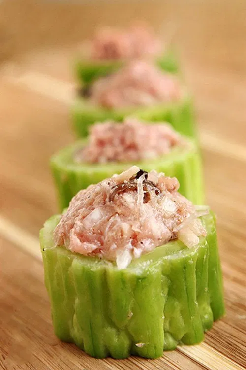 Mướp đắng nhồi thịt
