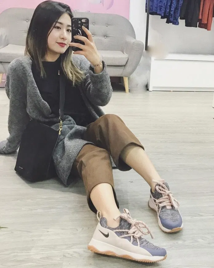 Giày nike city loop pha hồng