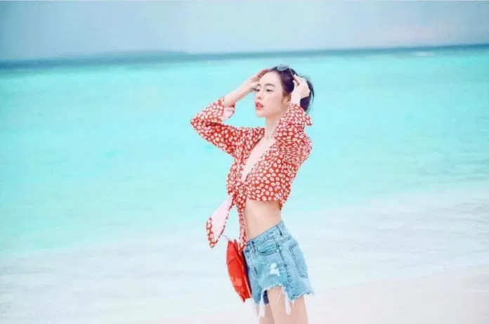 Áo nữ mùa hè