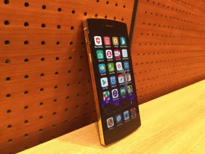 Bbphone gold