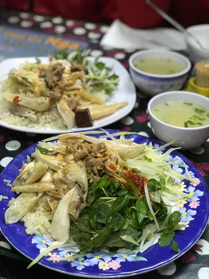 Cơm gà bà Nga