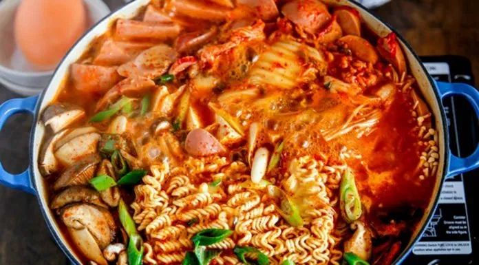 Kết quả hình ảnh cho Đồ ăn cay nóng