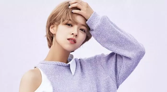 TWICE chia sẻ những mẩu chuyện nhỏ thú vị về các thành viên trên sóng radio