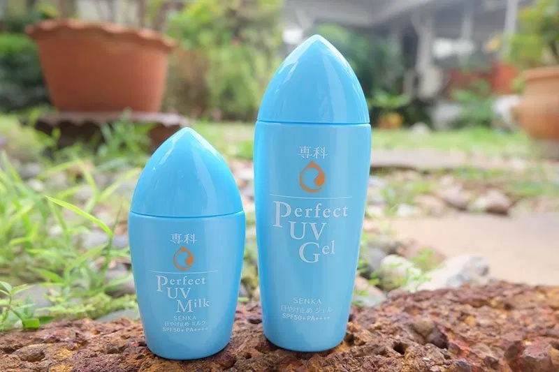 Kem chống nắng Senka Perfect UV SPF 50+ PA++++ có 2 dạng với 2 kết cấu khác nhau kem chống nắng