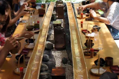 Mì trôi Nagashi-somen