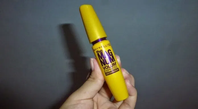 mascara