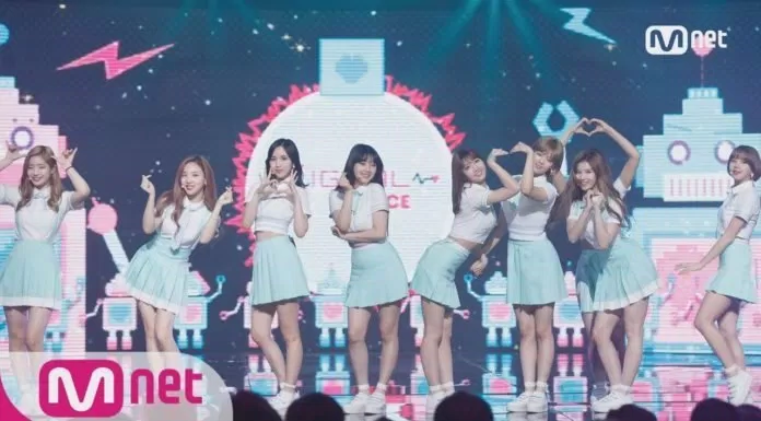 “What is Love?” của TWICE tiếp tục ghi kỉ lục ở mốc 50 triệu lượt xem
