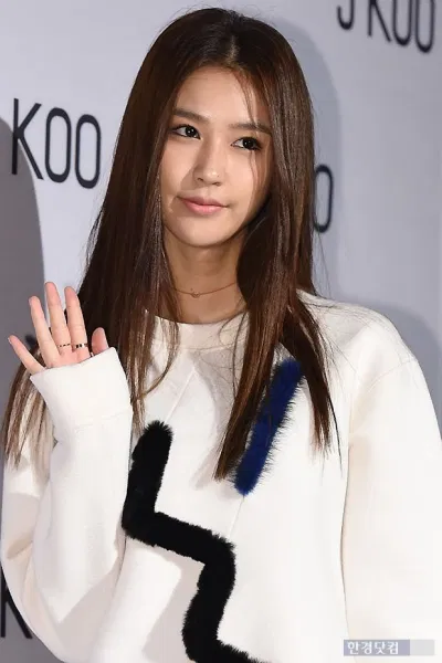 Vivian Cha