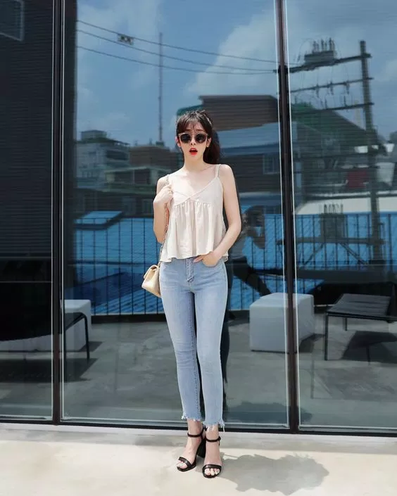 Áo 2 dây điệu đà