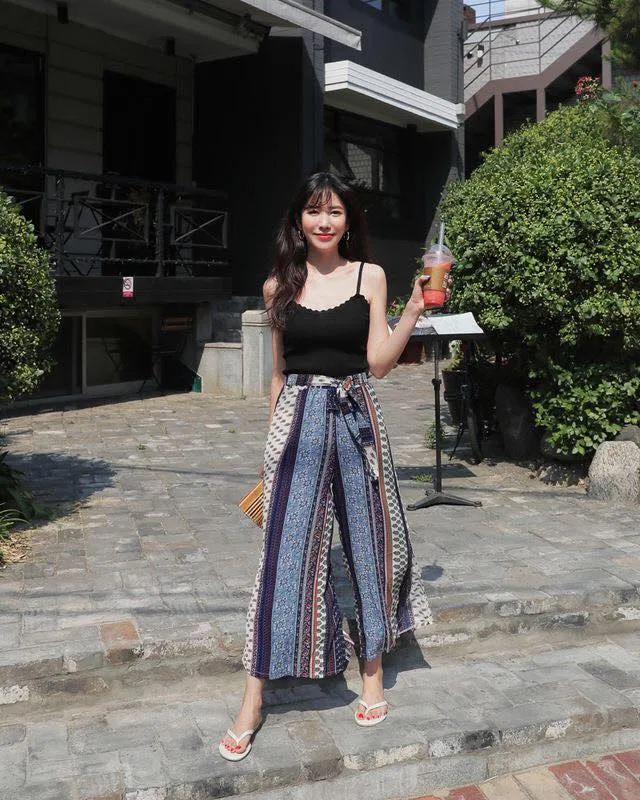 Cách phối đồ với áo hai dây